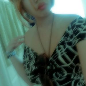 Meet your Posher, Lily